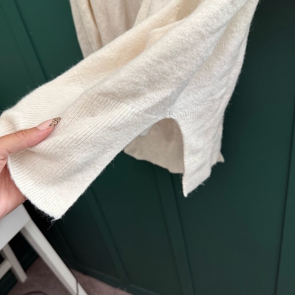 MADEWELL Cozy Short Walking Cardigan Antique Cream Wool-Alpaca Sweater - Picture 7 of 10